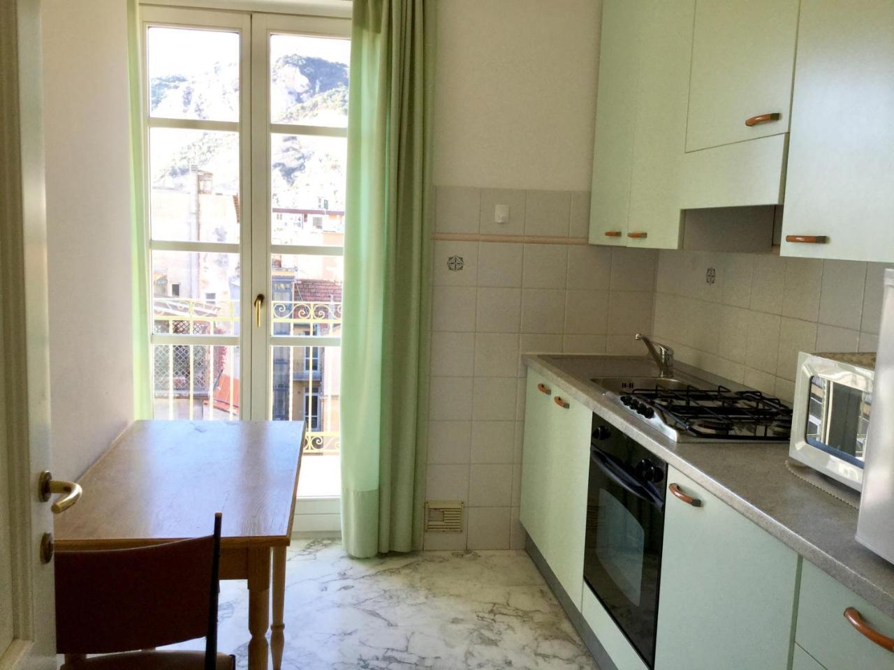 La Villetta Appartamenti Per Vacanze Finale Ligure Exterior foto