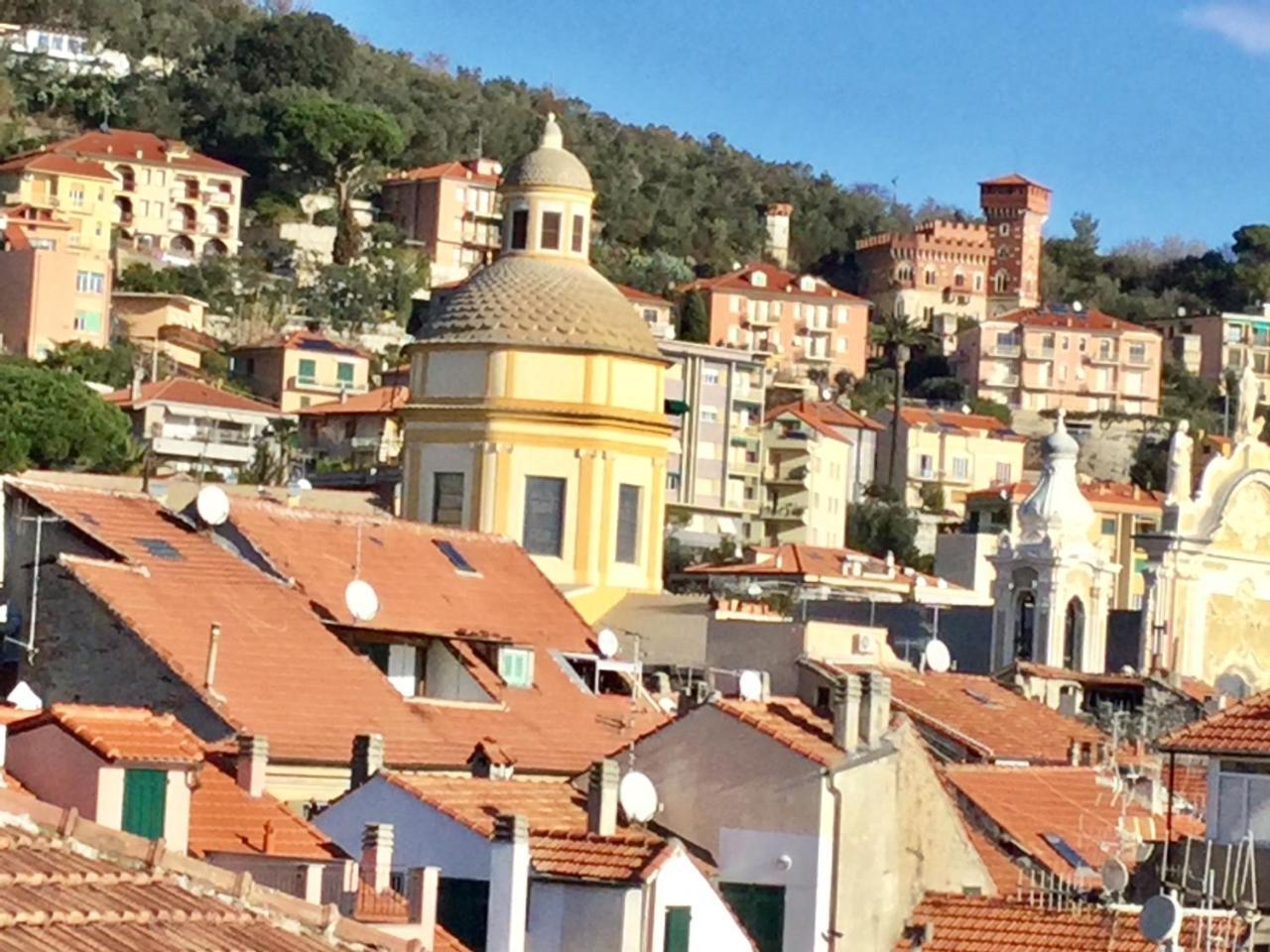 La Villetta Appartamenti Per Vacanze Finale Ligure Exterior foto