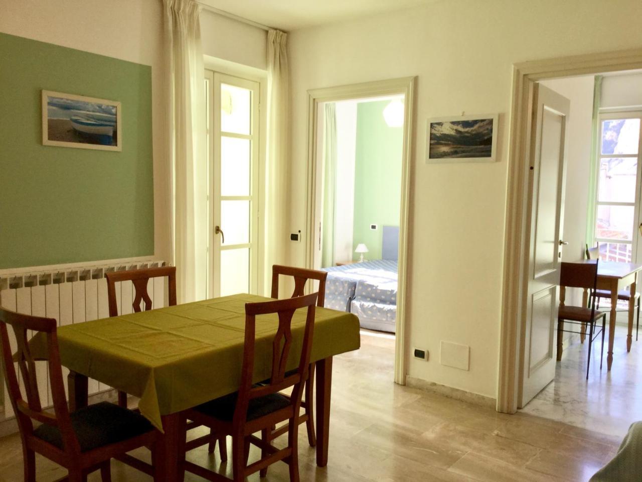 La Villetta Appartamenti Per Vacanze Finale Ligure Exterior foto