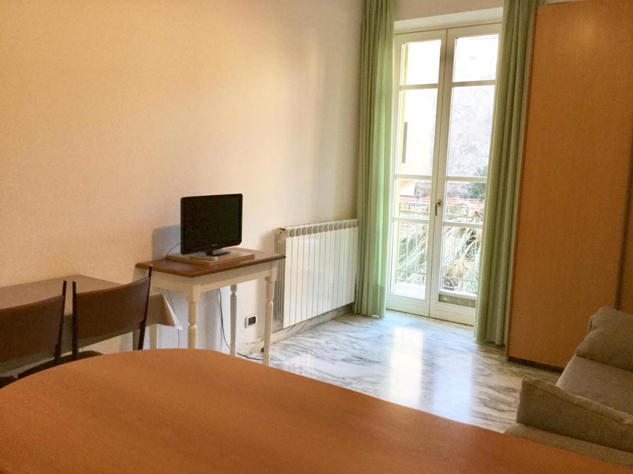 La Villetta Appartamenti Per Vacanze Finale Ligure Exterior foto