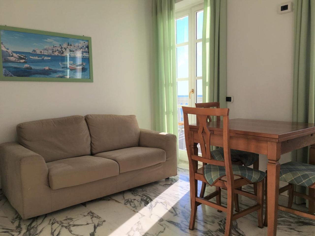 La Villetta Appartamenti Per Vacanze Finale Ligure Exterior foto